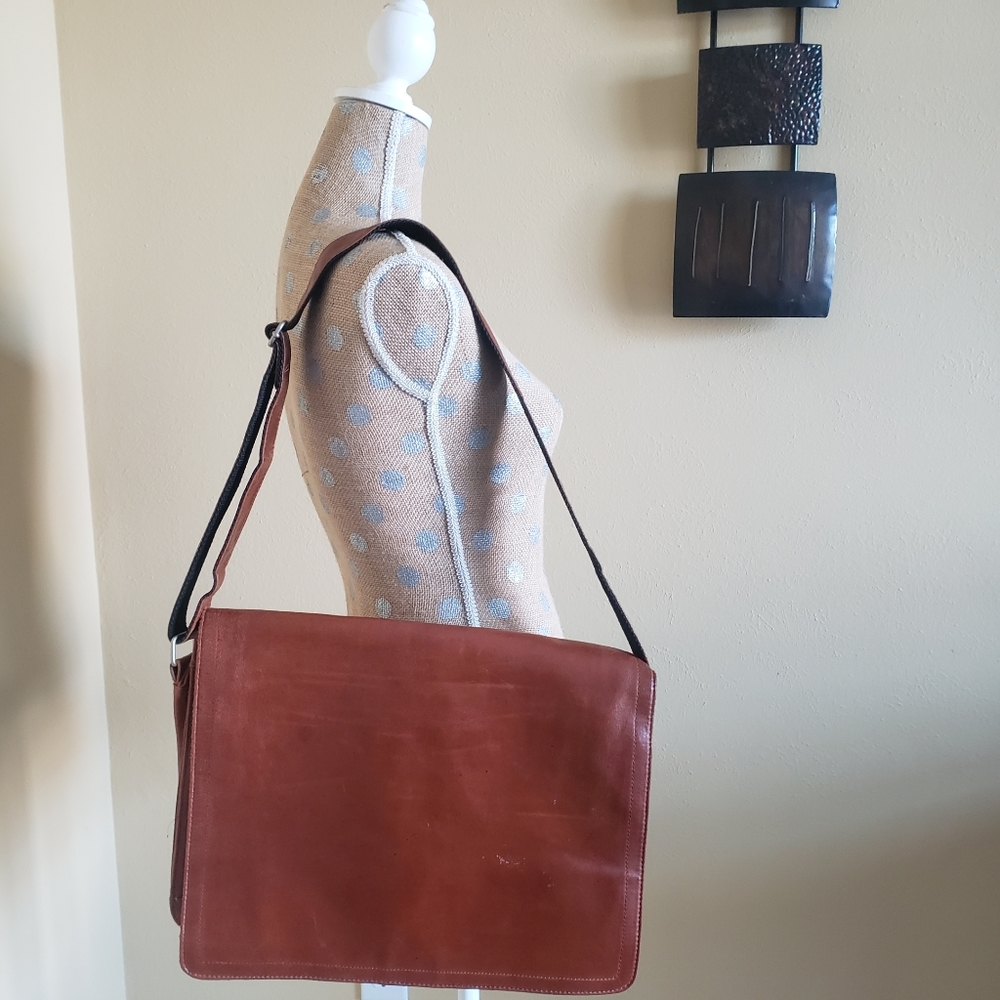 Wilsons Leather brown messenger bag